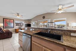 Coastal Canal Cottage - Waterfront, Dock, Pools