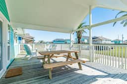 Las Palmas Retreat