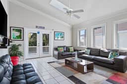 Zen Garden - 4BR, Private Pool, Bay Views
