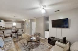 Las Palmas Condominiums #10