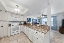 Lazy Days Sea Cottage - Waterfront, Pools, Golf