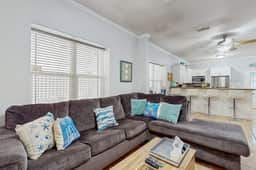 Pura Vida Unit A