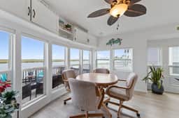 Little Launch - Waterfront, SpaceX Views, Pools