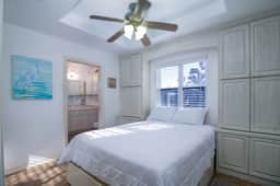 Coastal Breeze - Waterfront, Pools, Golf, Tennis