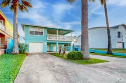 Gardenia Beach House #229