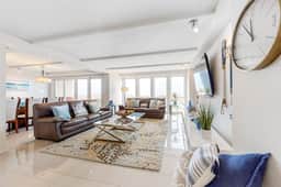 Solare Tower 705