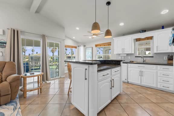 Sundial Circle - Waterfront, Pools, Golf, Tennis