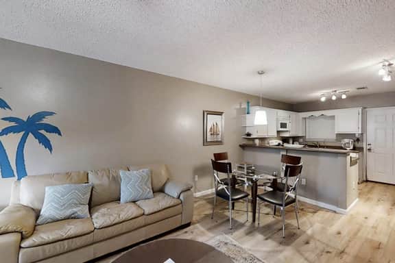 Las Palmas Condominiums #10
