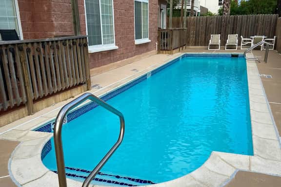 Las Palmas Condominiums #10