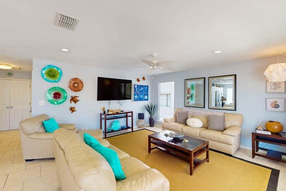 Momo’s Beach House