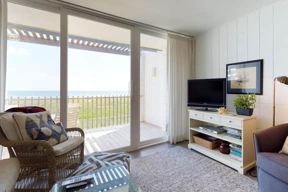 La Playa Condominiums 209