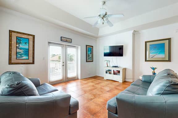 Las Puertas Condominiums 201