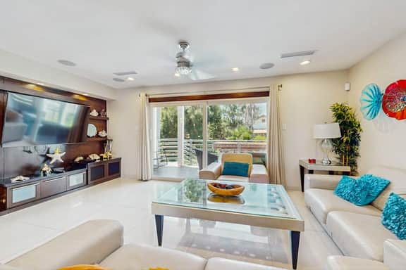 Oleander Paradise Beach House