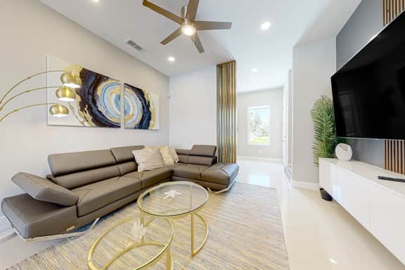 Dolphin Paradise Unit A