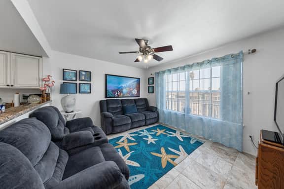 Lazy Days Sea Cottage - Waterfront, Pools, Golf