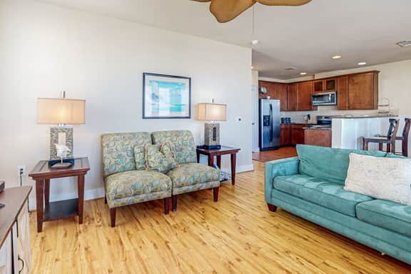 Pointe West Resort - Beach Retreat