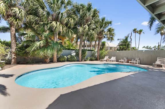 Ocean Overlook - Private Pool, Sleeps 16