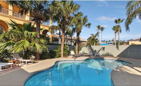 Ocean Overlook - Private Pool, Sleeps 16