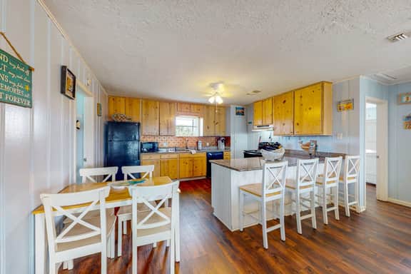 Captain's Quarters