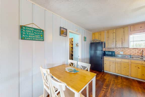 Captain's Quarters