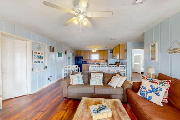 Captain's Quarters