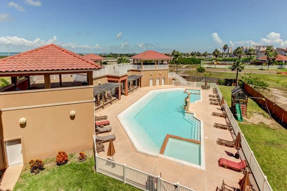 La Isla Condominiums #F304