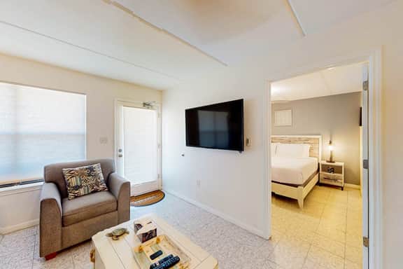 Sunrise Condo at Parklane