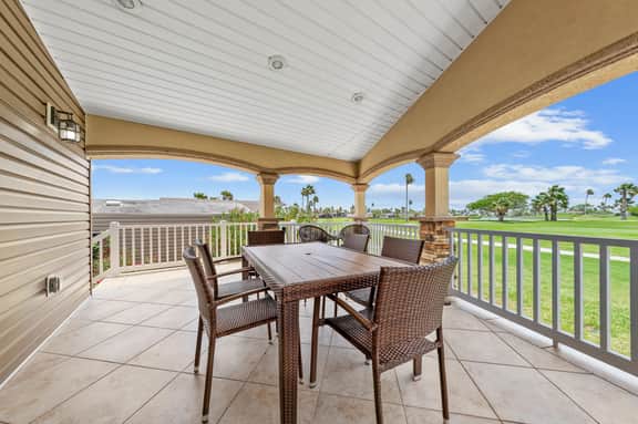 Paradise on the Green - Golf Views, Pools, Deck