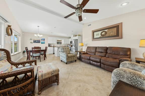 Paradise on the Green - Golf Views, Pools, Deck
