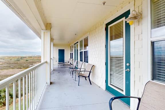Pointe West Resort - Suits Us