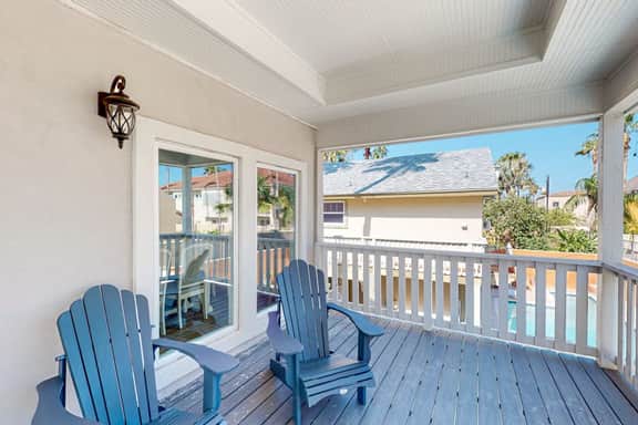 Carolyn's Beach House unit A