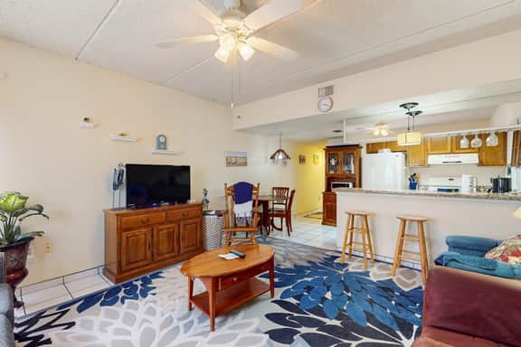 Ventura Condominiums #101