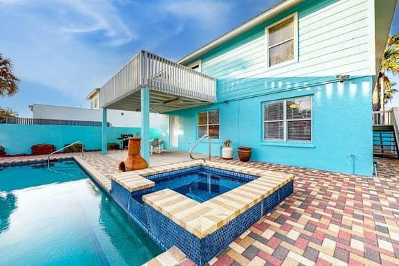 Gardenia Beach House #229