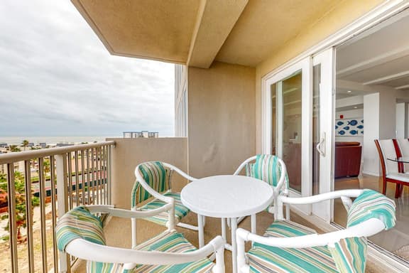 Solare Tower 705